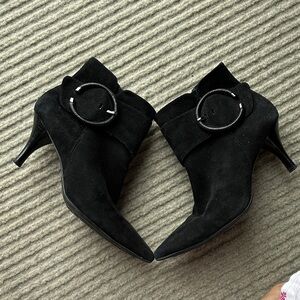 Elegant Black Ankle Boots